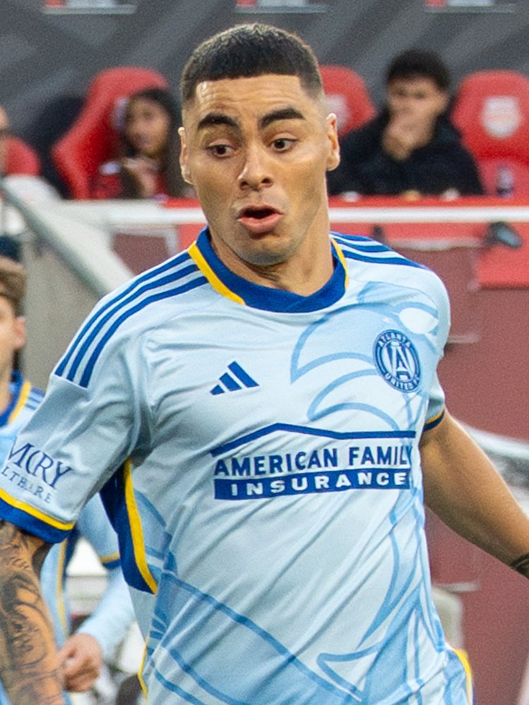 Archive photo: Miguel Almiron (a starter in this match) pictured in club colours for Atlanta United, not national-team kit. Source: Wikimedia Commons